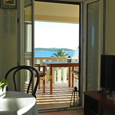 Mirjana * Rukavac (Vis)