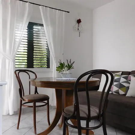 Apartment Mirjana