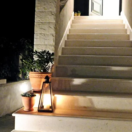 Mirjana * Rukavac (Vis)